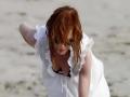 Marg Helgenberger de CSI pillada en la playa